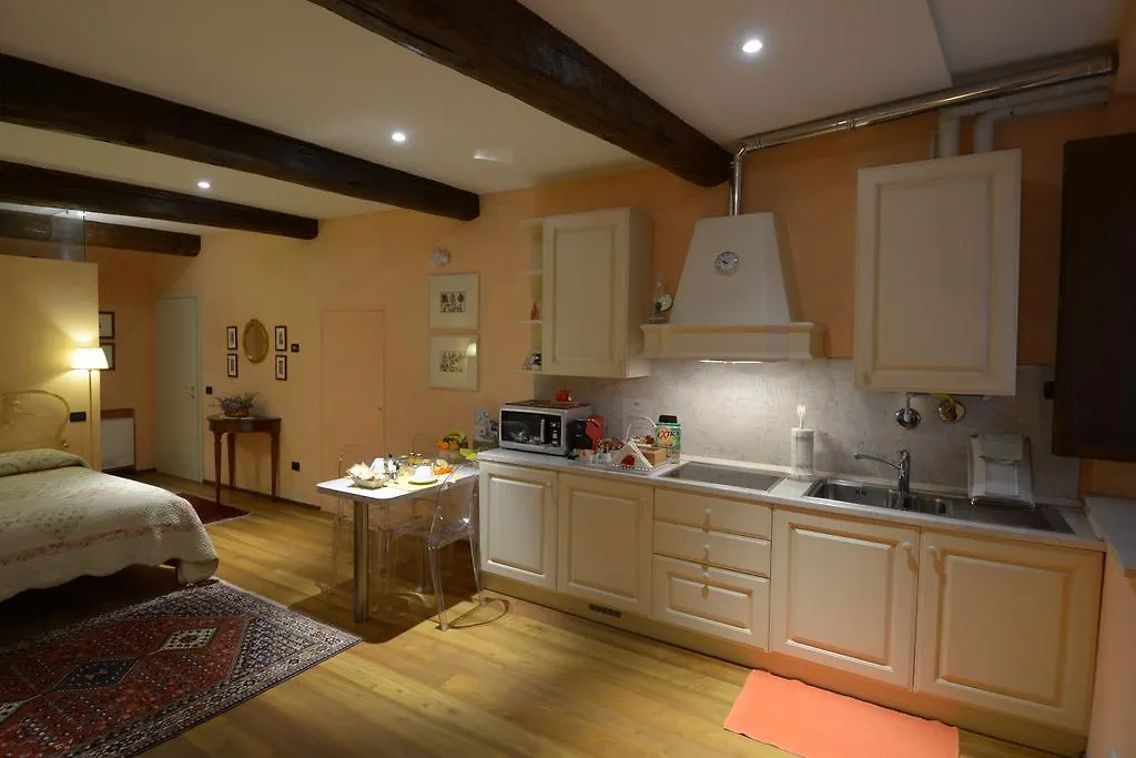 La Cervetta Bed and Breakfast Mantua 0*,  Italië